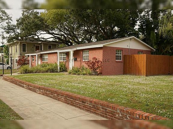 2nd image of 813 S Fremont Ave APT B
