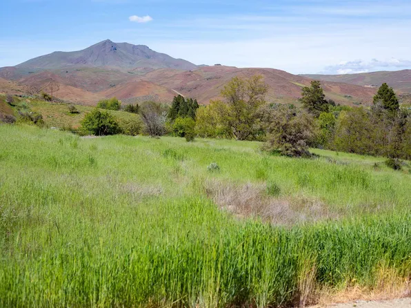 W Highway 52 #A, Emmett, ID 83617