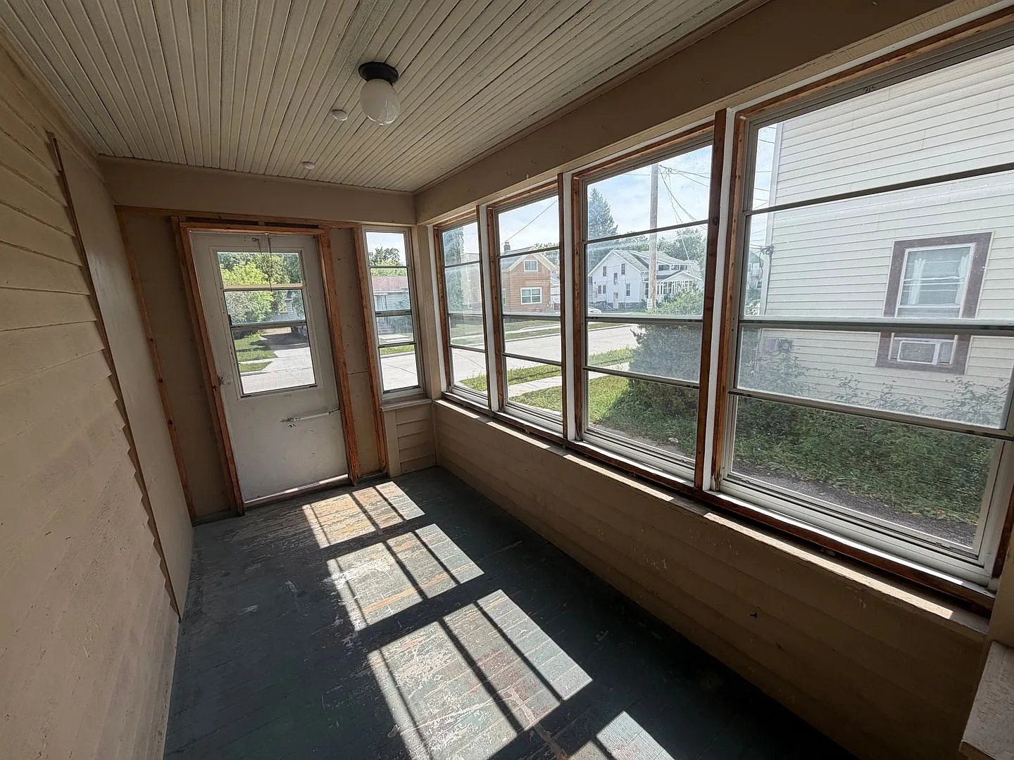 Cherry, 919 — Photo 2
