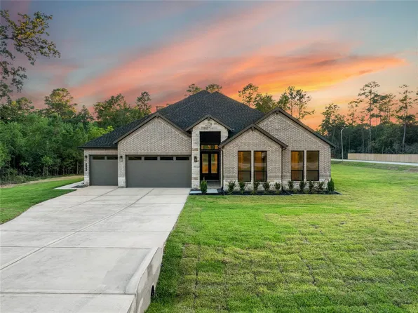 343 Louvenia Ct, Pinehurst, TX 77362