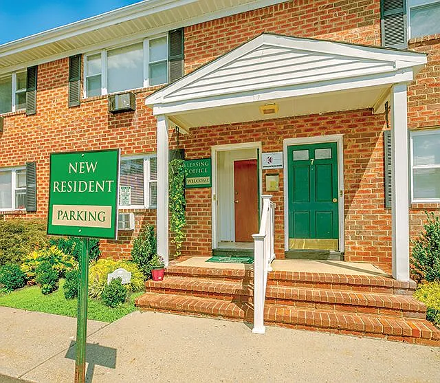 Green Grove Apartments — Photo 7