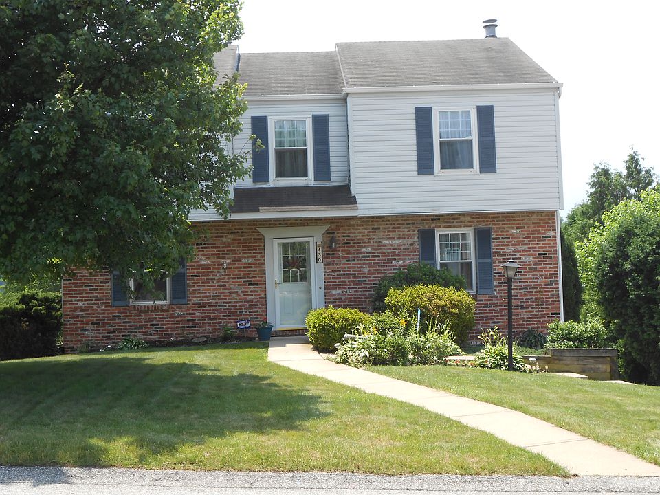 1st image of 430 Shelbourne Dr