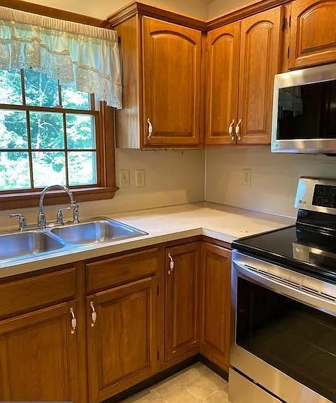169 Stanford Rd — Photo 21