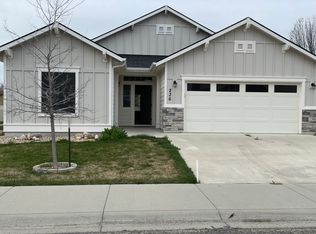 236 E Bluelark Ct, Meridian, ID 83642