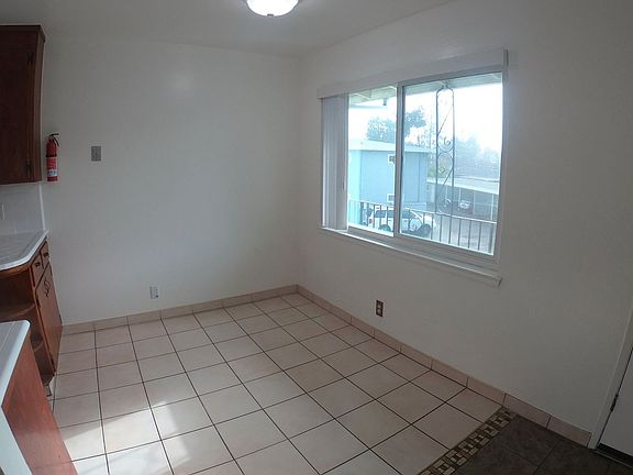 4th image of 2040 Beatrice Ct APT 6