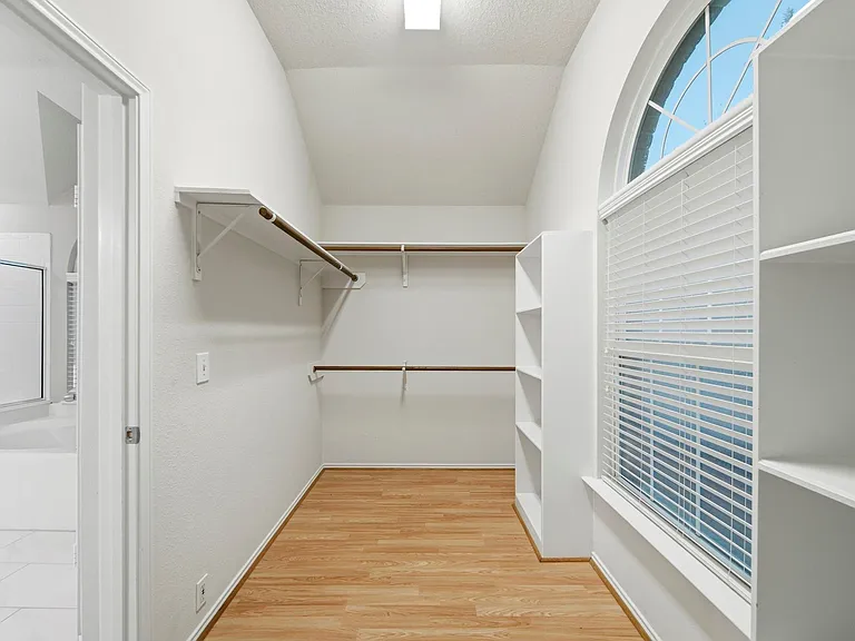 11814 Berkway Trl — Photo 17
