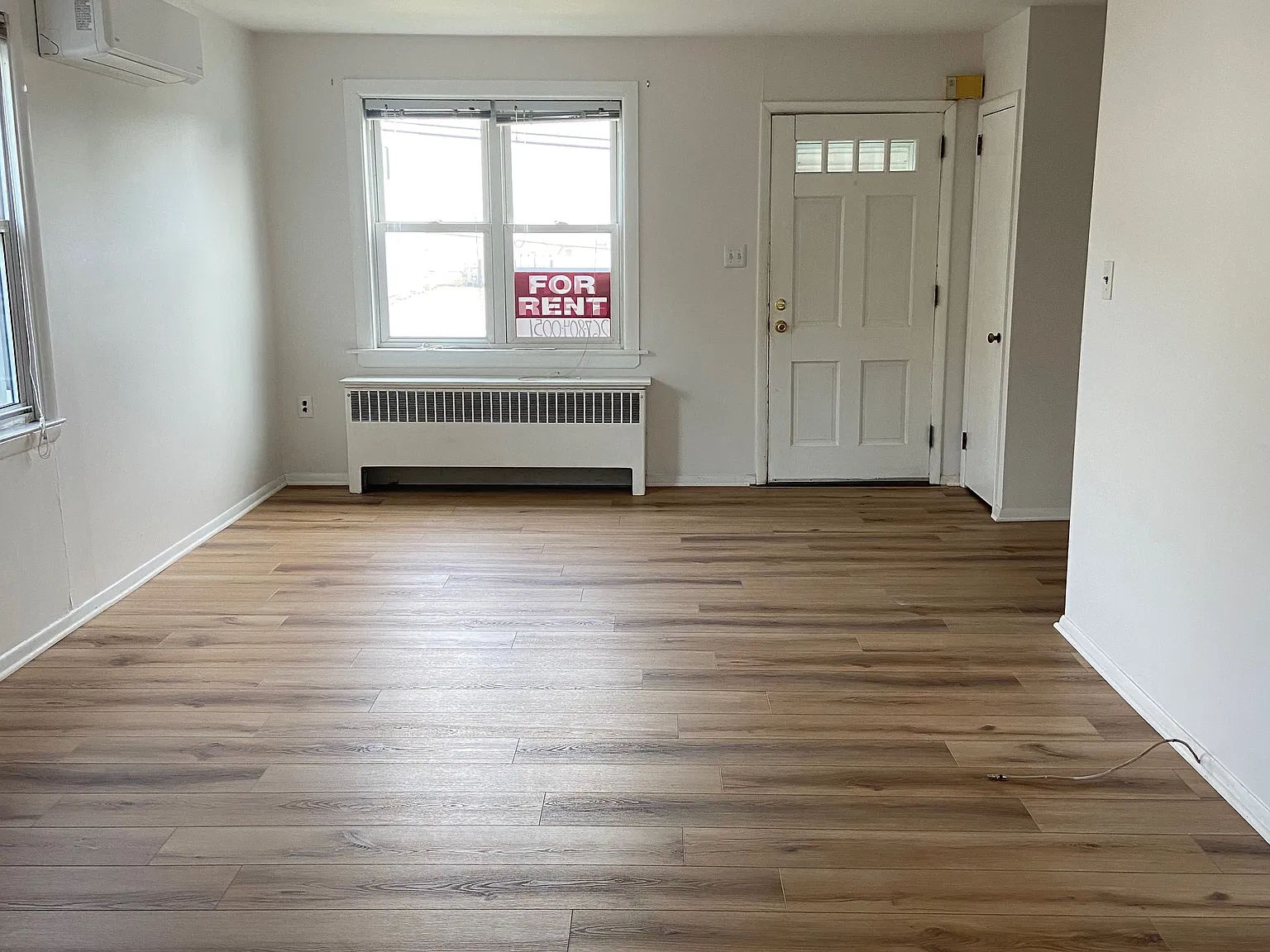 3 bed, 1200 sqft, $3,300 — Photo 3
