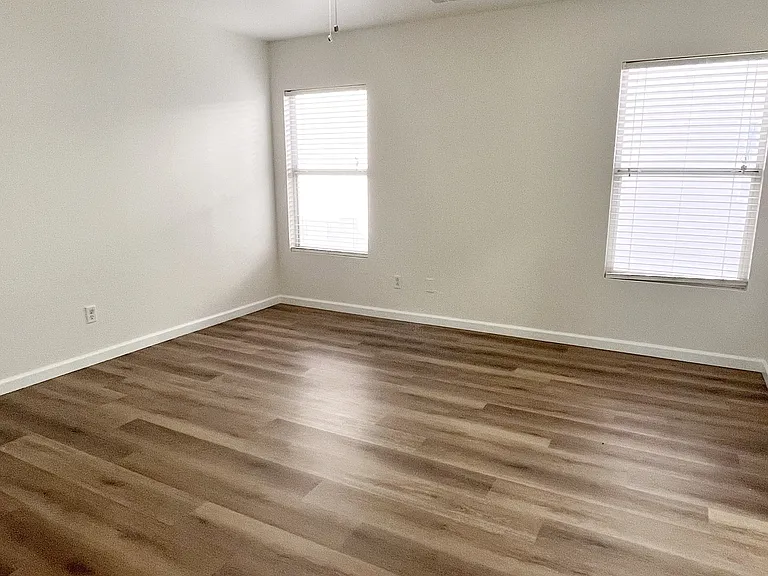 1444 W Roosevelt Ave — Photo 7