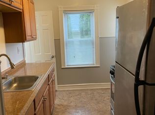 498 Whipple St APT 1, Fall River, MA 02724