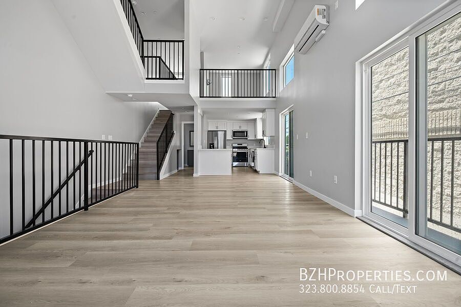 1st image of 11346 Hatteras St #11346