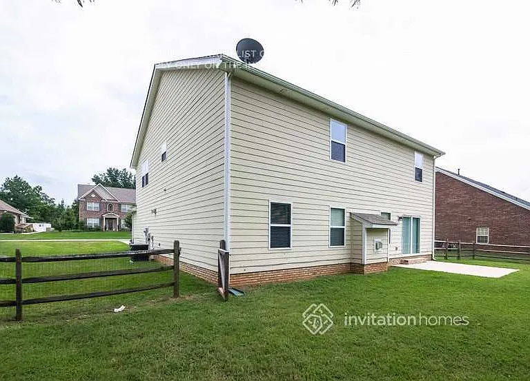 8023 Grove Hall Ave — Photo 26