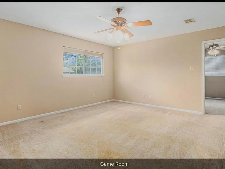 15014 Hollydale Dr — Photo 13