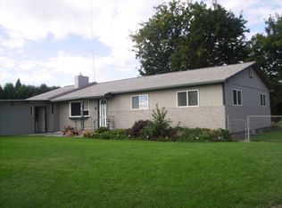 1311 Appleway Rd, Grandview, WA 98930