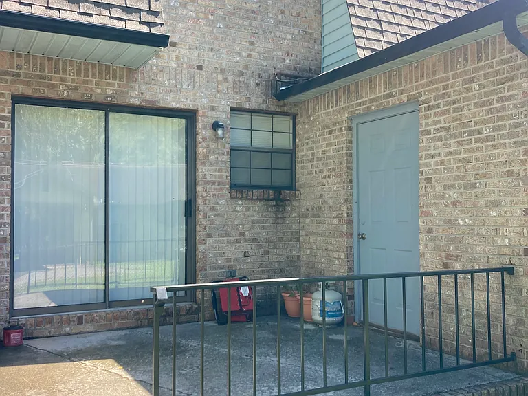 409 W Willson St #1 — Photo 10