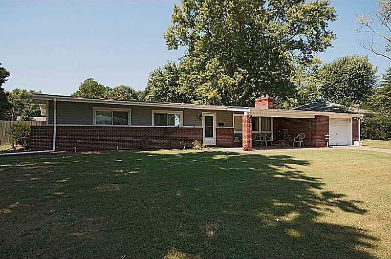 1st image of 7 Marvin Dr