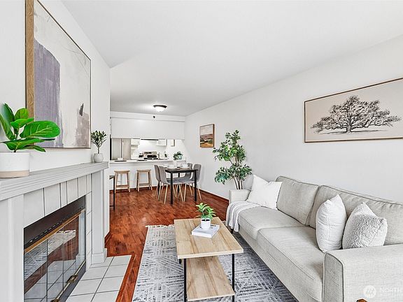 4th image of 769 Hayes Street #309