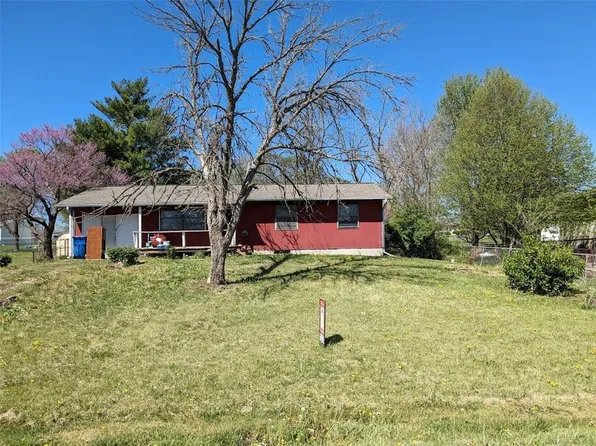 119 Sycamore St, Nortonville, KS 66060