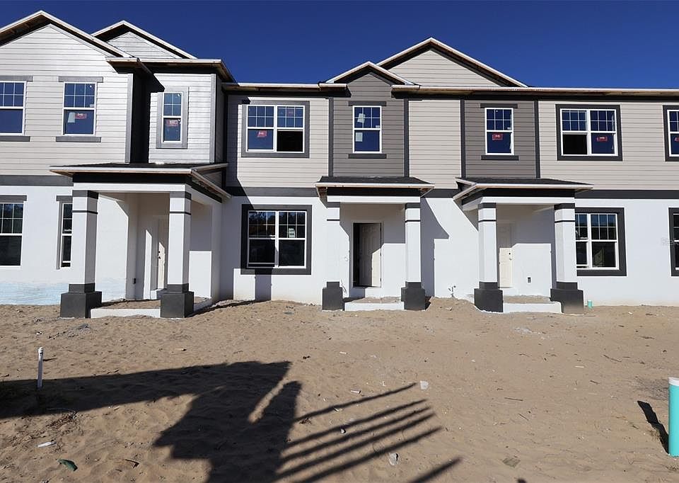 1st image of 414 Lady Palm St