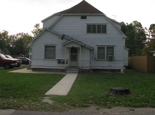 833 S Oak Ave, Aurora, MO 65605