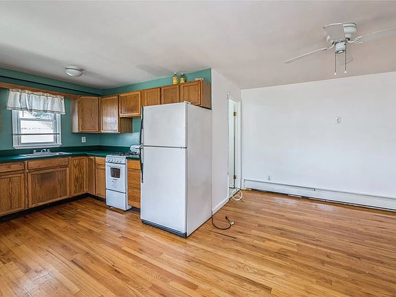 4th image of 3156 Wissman Ave