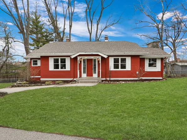 378 Winsor Dr, Antioch, IL 60002