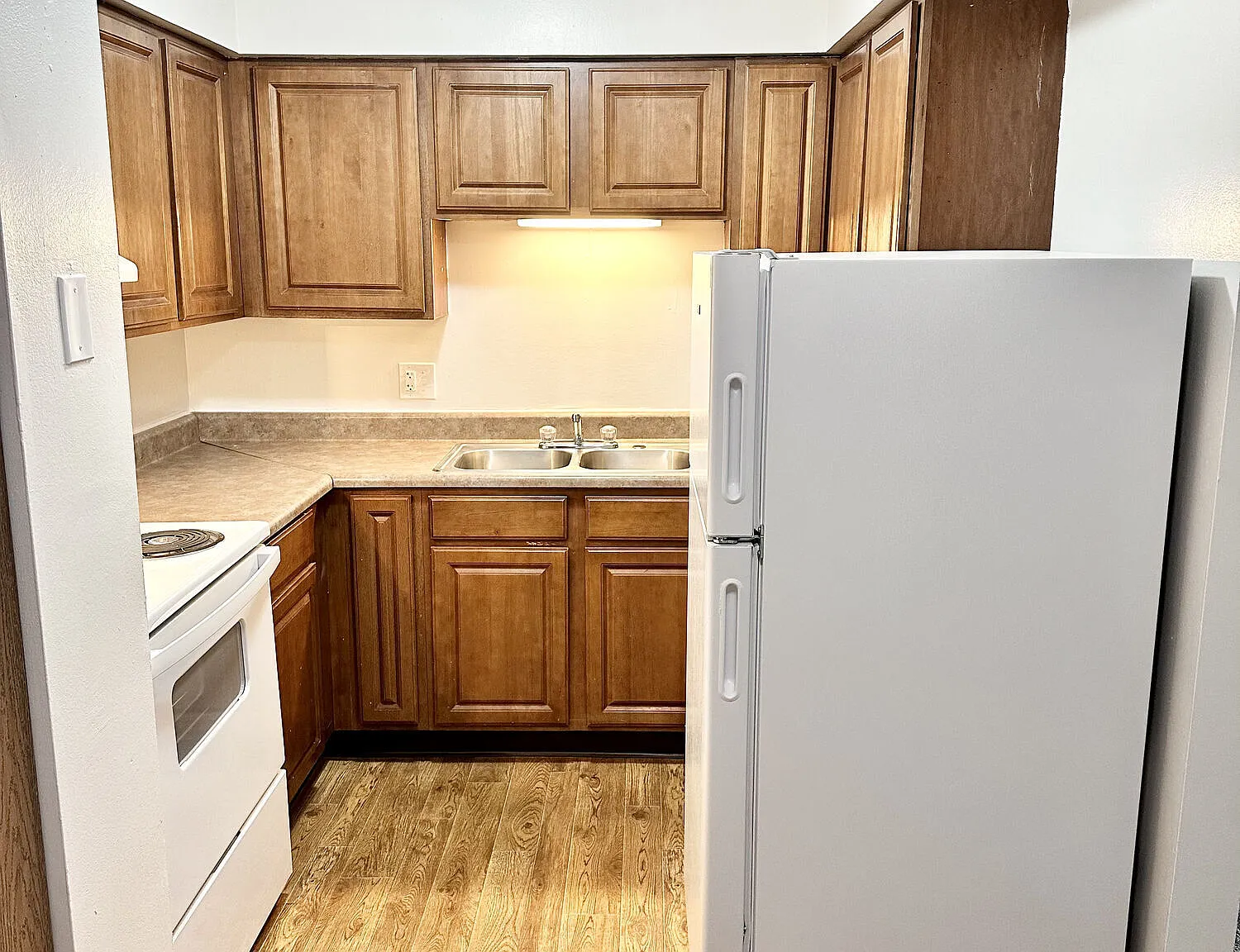 Scotchview Manor Apartments — Photo 2