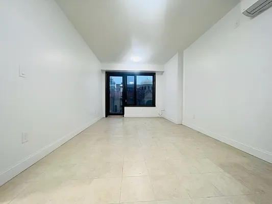 Rented by Nest Seekers International | media 36