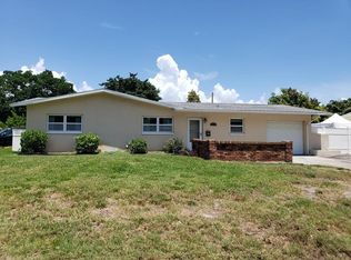 3849 Neptune Dr SE, Saint Petersburg, FL 33705