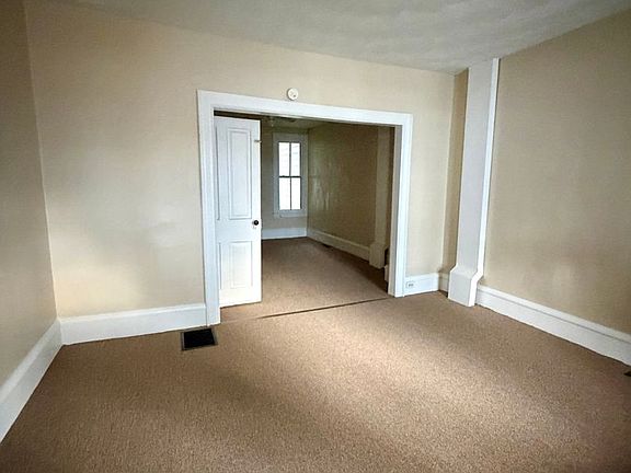 2nd image of 28 Butler St