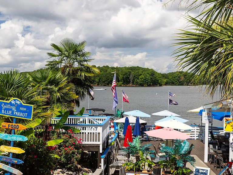 Minutes from dining and retail options