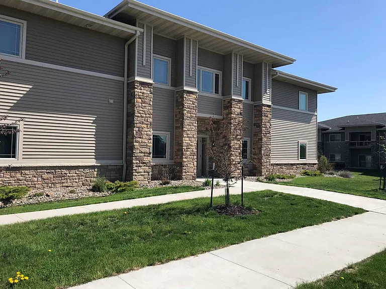 2715 Bobcat Dr #102 — Photo 2