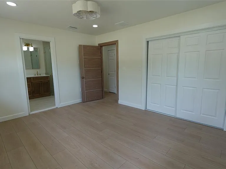 5 S Hercules Ave — Photo 17