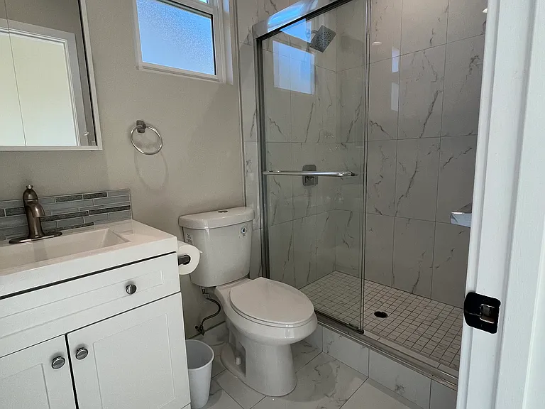 6558 Walt St — Photo 15