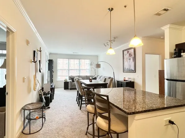 850 E Main St, Stamford, CT
