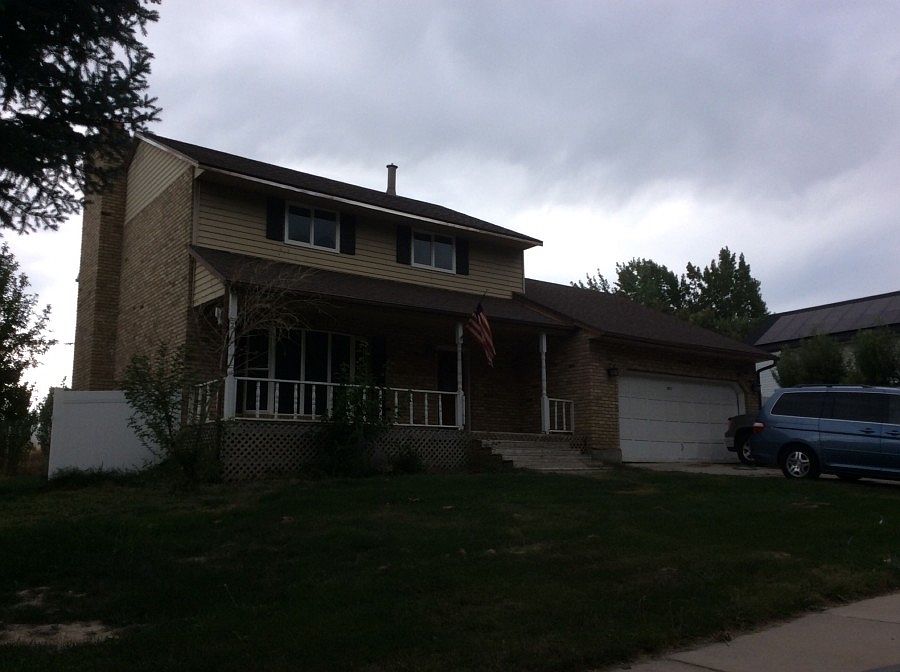2nd image of 9817 N Meadow Dr
