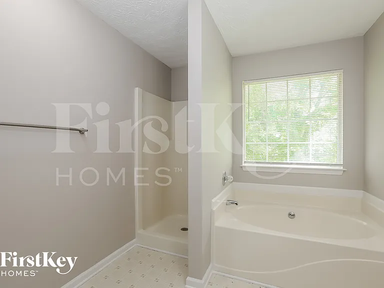 7008 Setters Way — Photo 12