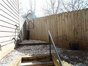 5th image of 221 Locust St 6