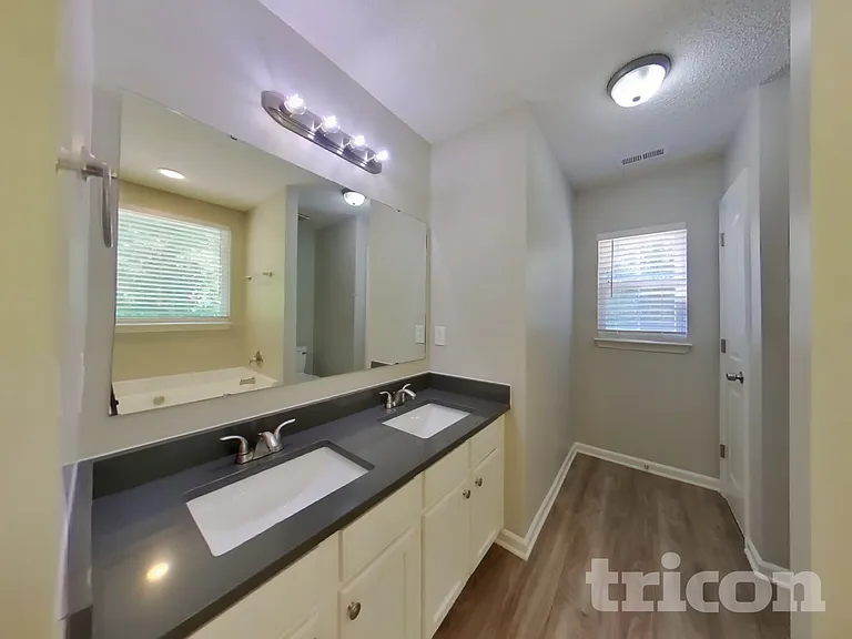 4035 Far West Dr — Photo 8