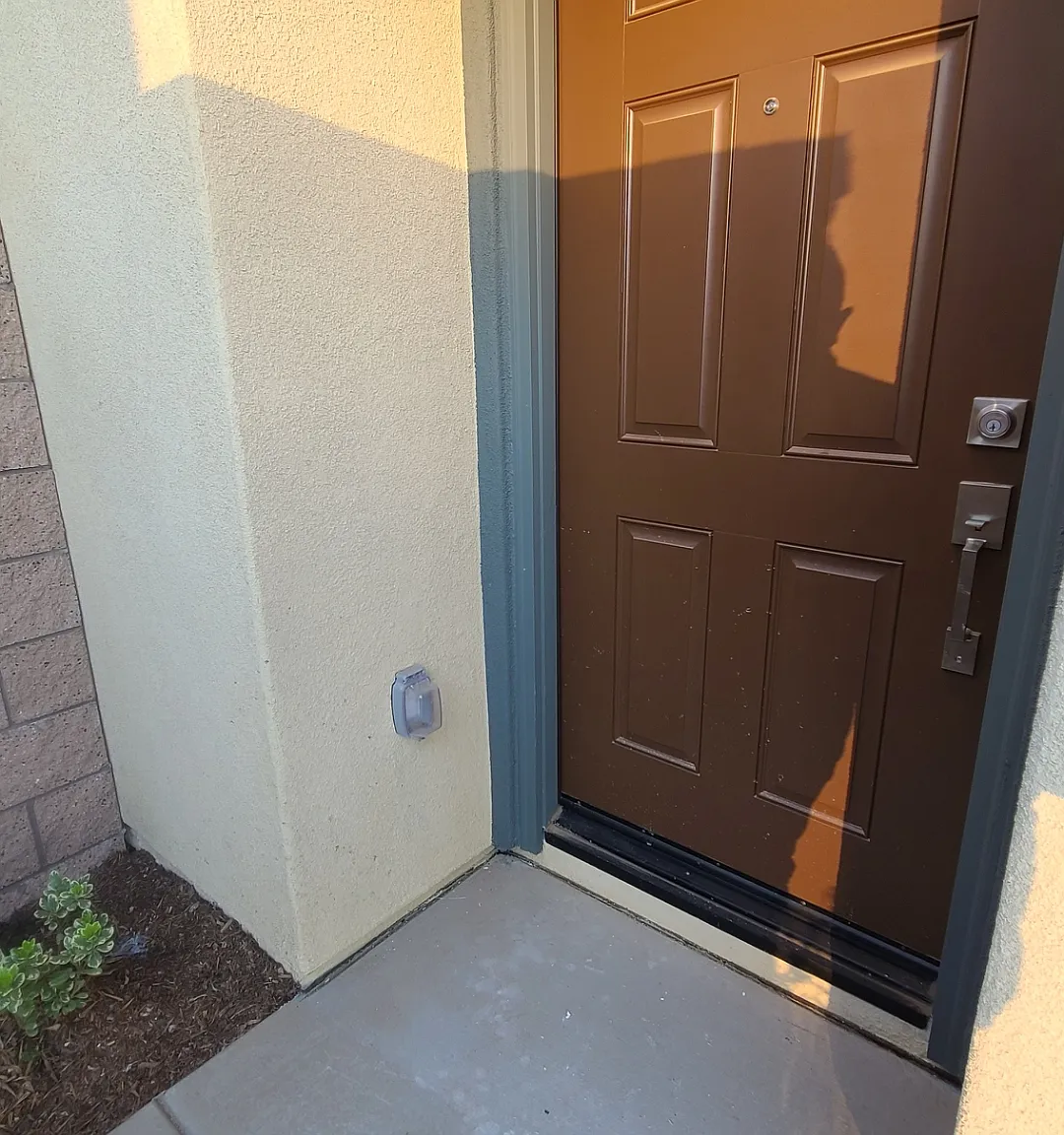 563 Hydrangea St — Photo 1
