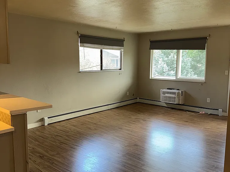 645 Manhattan Pl #39 — Photo 9