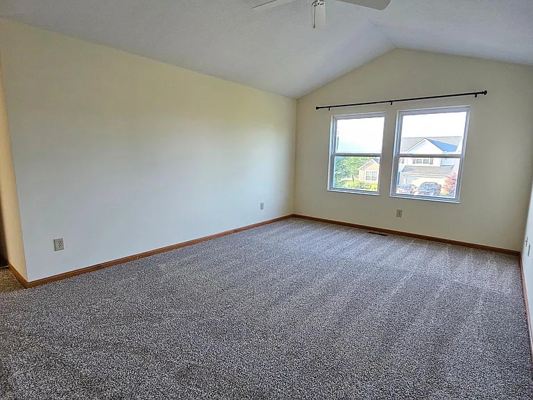4466 Edgarton Dr — Photo 8