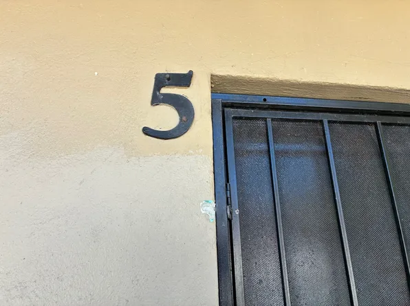 1744 NW 1st Ct APT 5, Miami, FL 33136