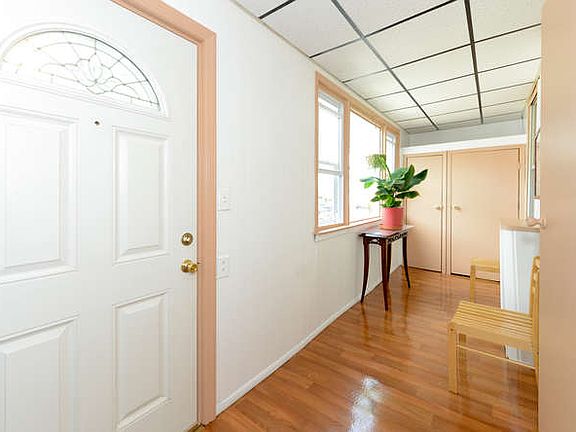 3rd image of 8747 112th St