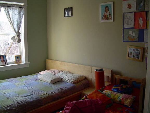 3rd image of 4500 N Sawyer Ave APT 3