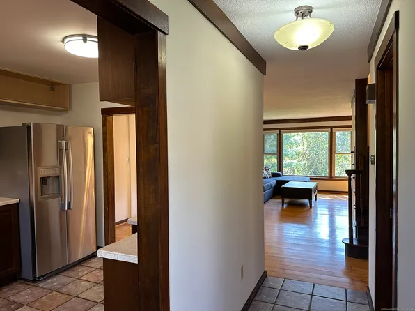 87 Colonial Hill Drive #87, Wallingford, CT 06492