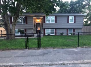 200 Sconticut Neck Rd, Fairhaven, MA 02719