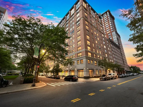 455 North End Avenue 1115 image 6 of 6