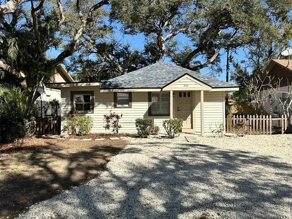 3111 Elmer St, Sarasota, FL 34231