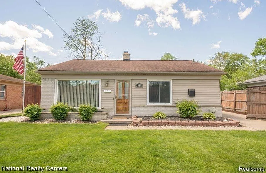 28111 Brentwood St