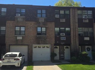 156-38 80th St, Jamaica, NY 11414
